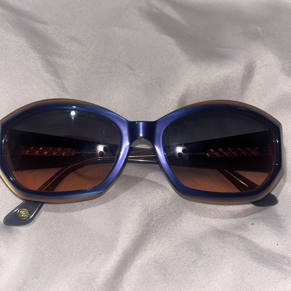 Vintage Chanel Purple Shades with Pink Trim - Picture 1 of 5